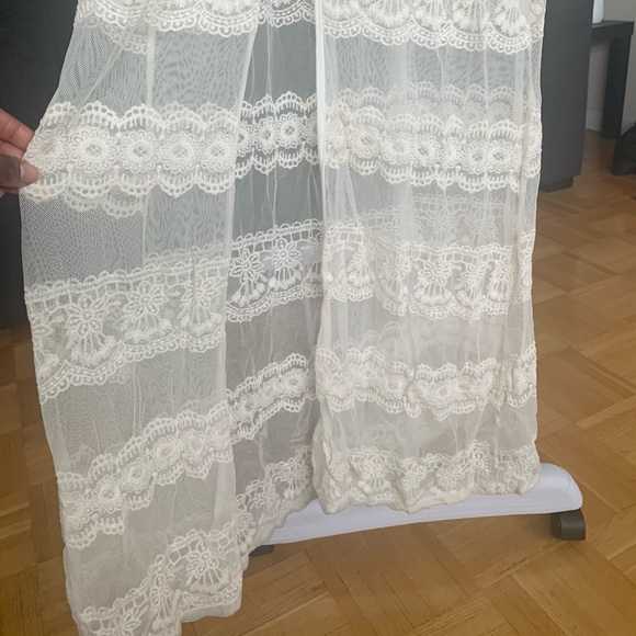 Mesh embroidered cover up - Picture 7 of 8